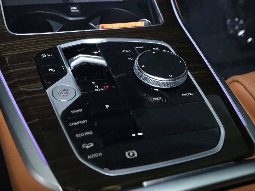 Used 2024 BMW X5 xDrive40i w/ M Sport Package AWD/4WD image 26