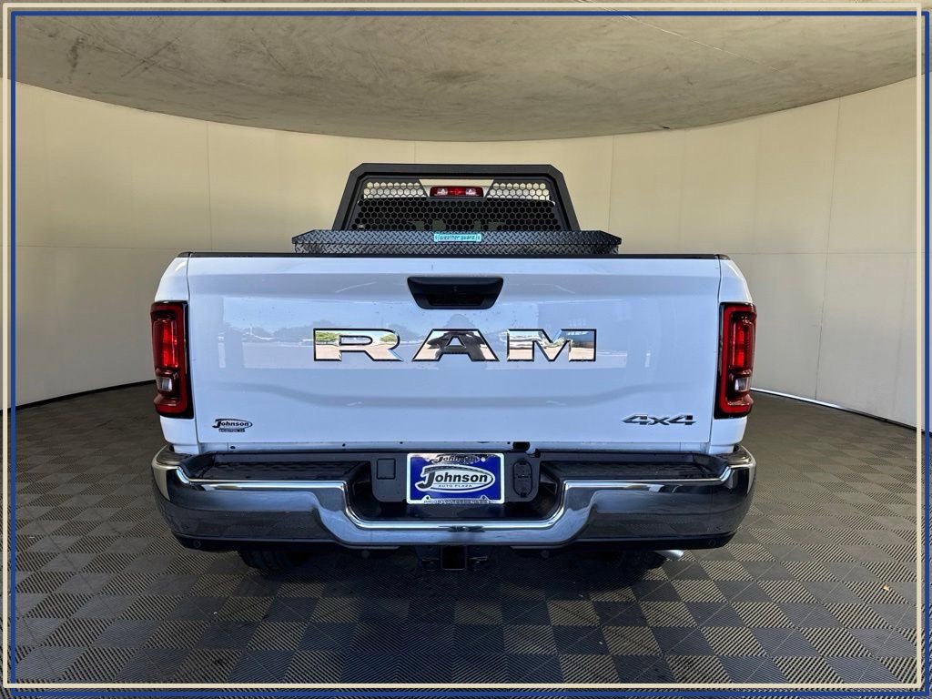 New 2026 RAM 2500 Tradesman AWD/4WD image 8