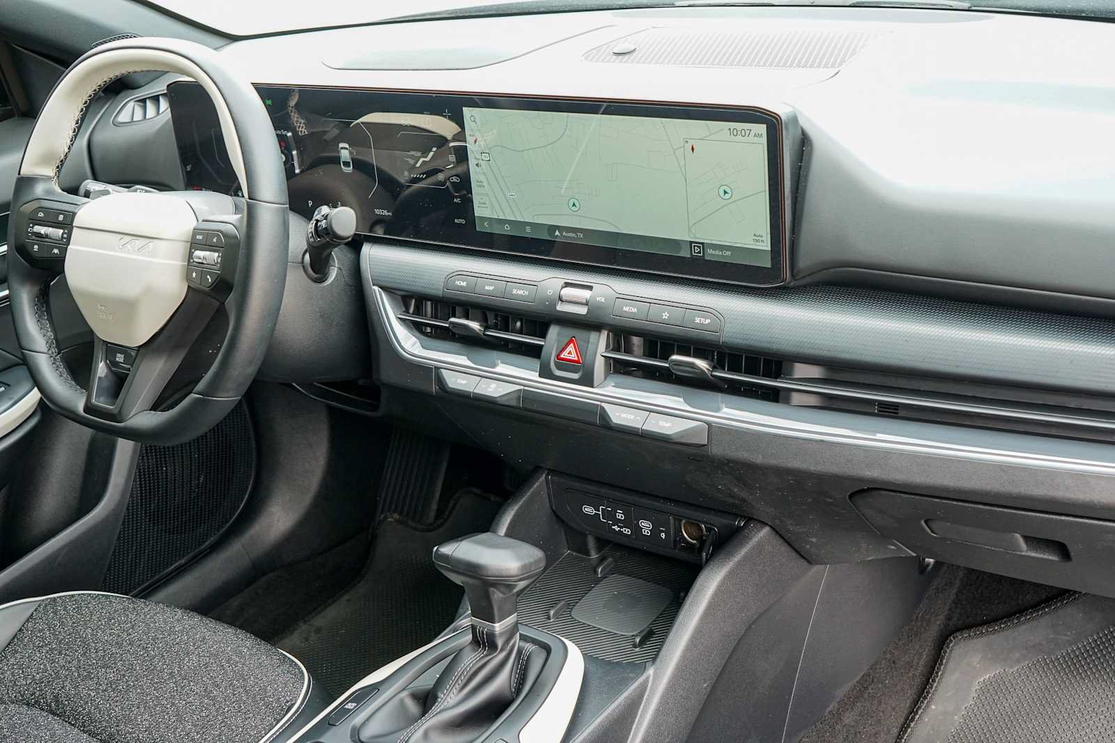 Certified 2025 Kia K4 GT-Line w/ GT-Line Sunroof Package FWD image 24