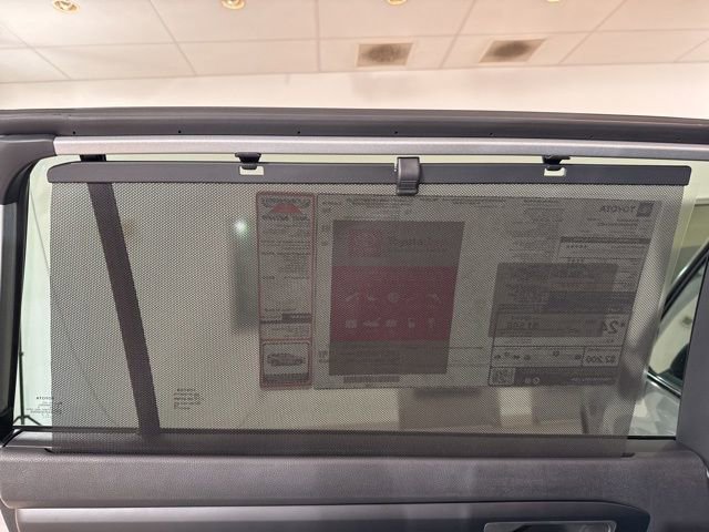 New 2025 Toyota Highlander XLE image 20