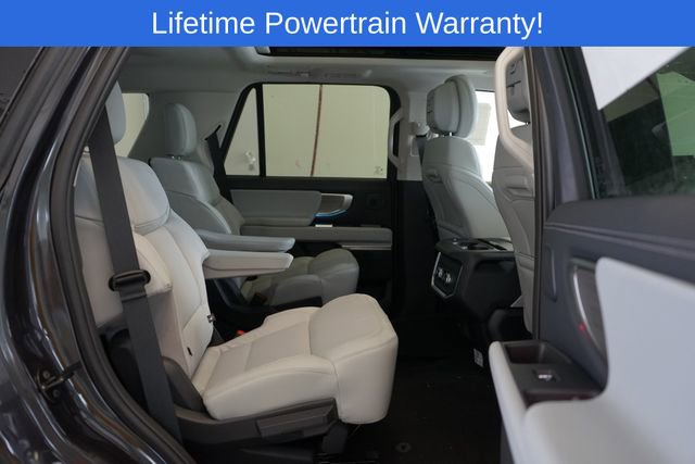 New 2026 Ford Expedition Platinum w/ Driver's Package image 30