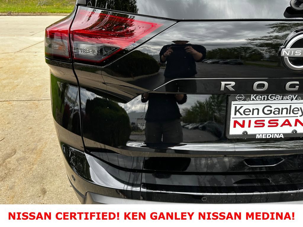 Certified 2026 Nissan Rogue SV AWD/4WD image 15