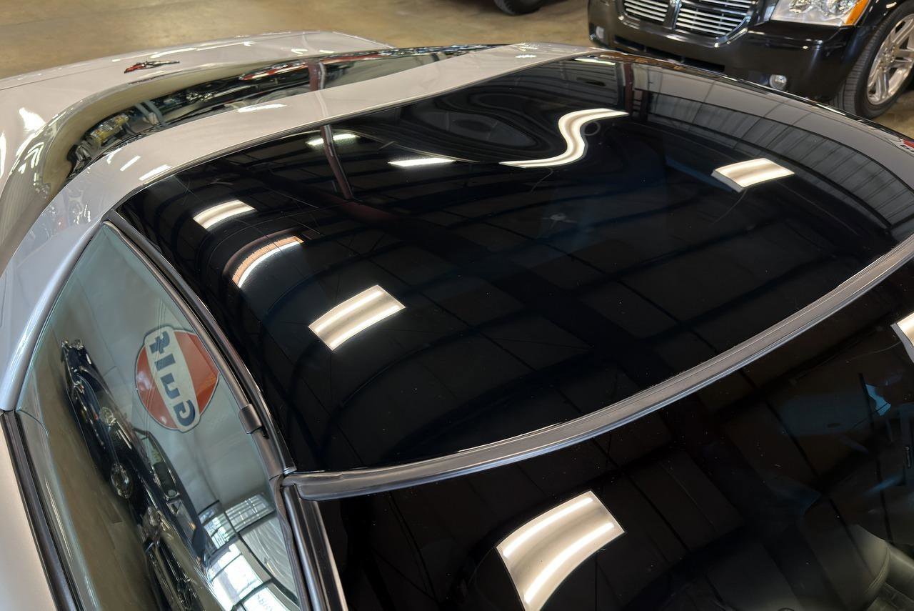 Used 1997 Chevrolet Corvette Coupe w/ Memory Pkg RWD image 33