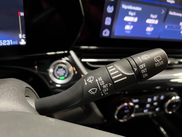 Used 2024 Chevrolet Trax RS w/ Driver Confidence Package image 32