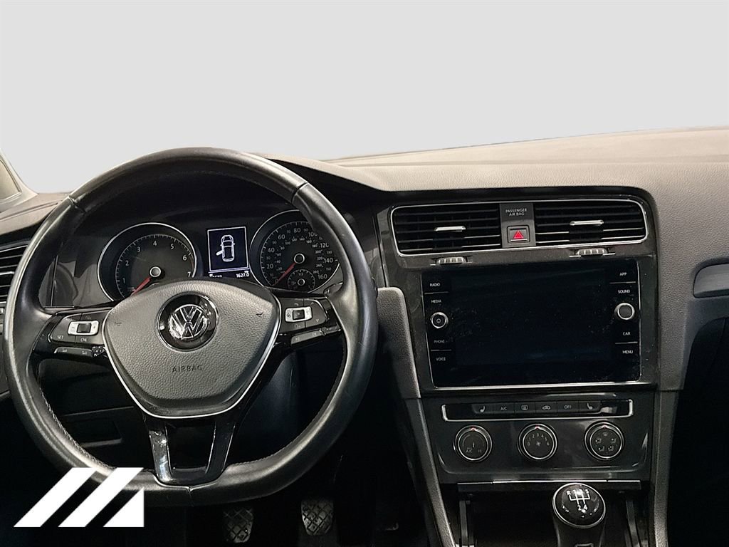 Used 2018 Volkswagen Golf SE FWD image 24