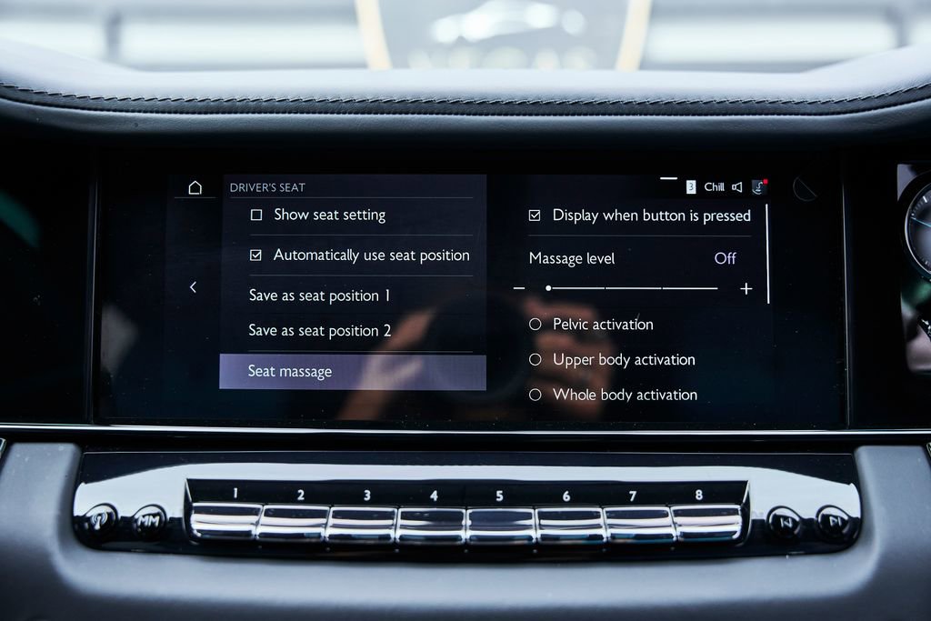 Used 2025 Rolls-Royce Cullinan Black Badge image 82