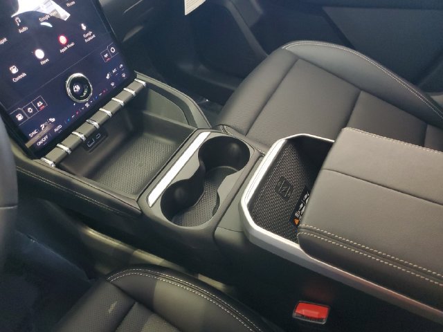 New 2027 GMC Terrain Elevation w/ Elevation Premium Package FWD image 28