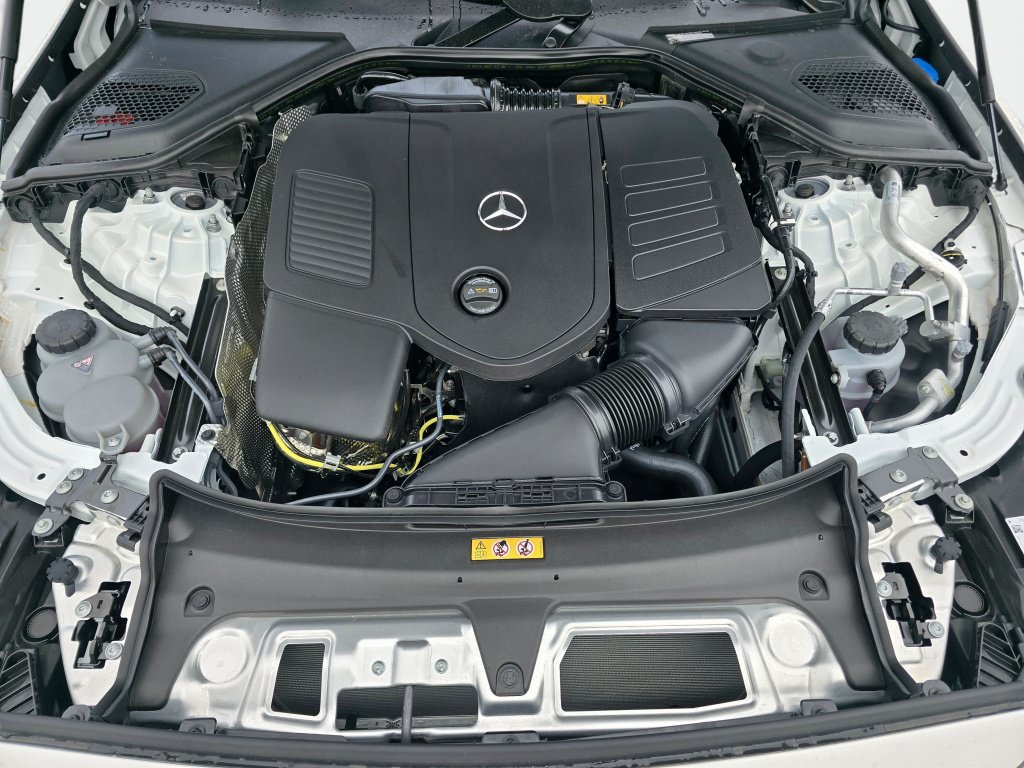 New 2027 Mercedes-Benz E 350 4MATIC Sedan image 10