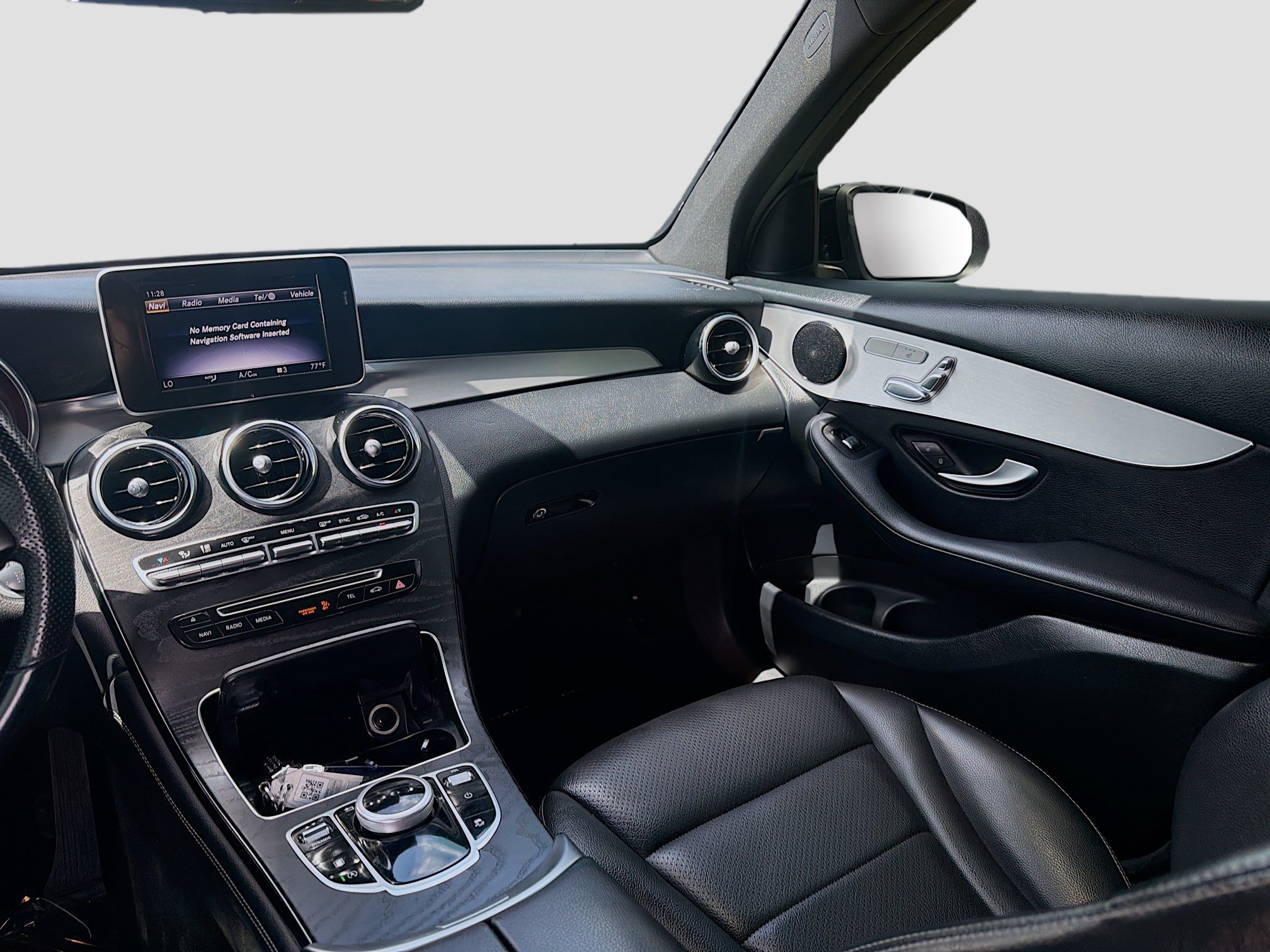 Used 2019 Mercedes-Benz GLC 300 4MATIC image 19