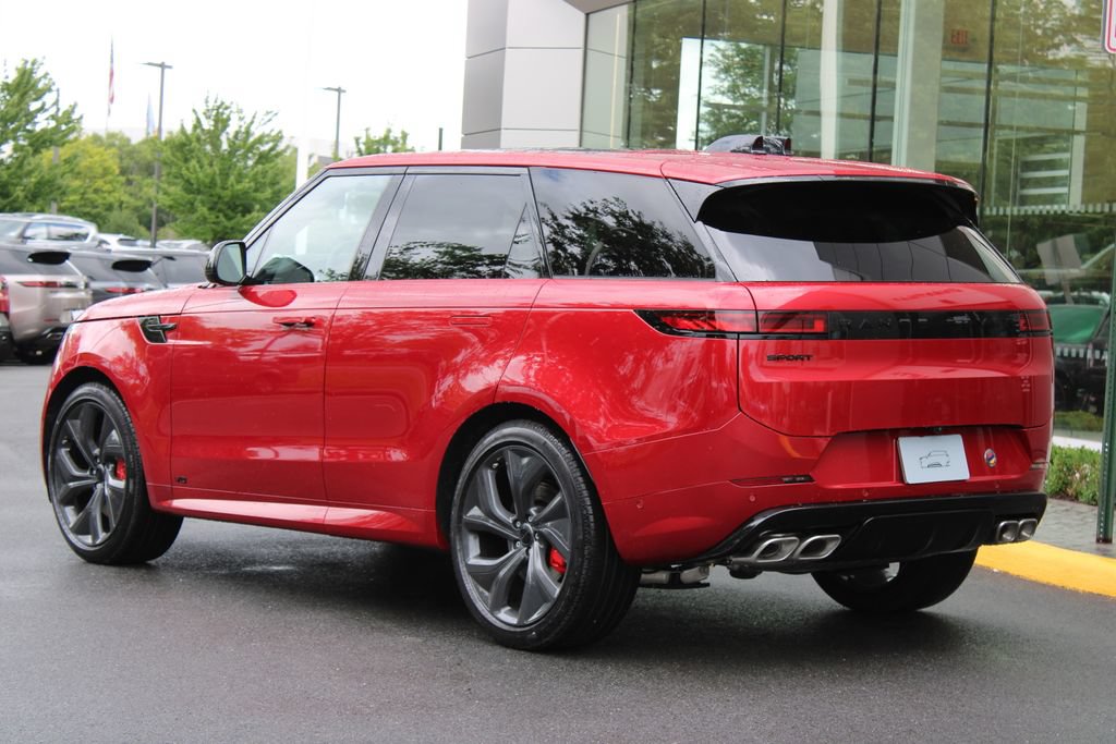 New 2026 Land Rover Range Rover Sport Dynamic SE AWD/4WD image 6