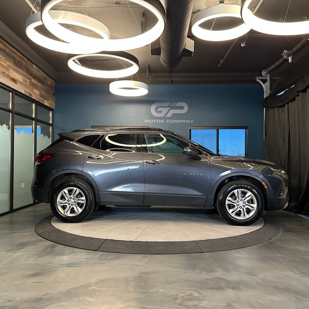 Used 2022 Chevrolet Blazer LT AWD/4WD image 2