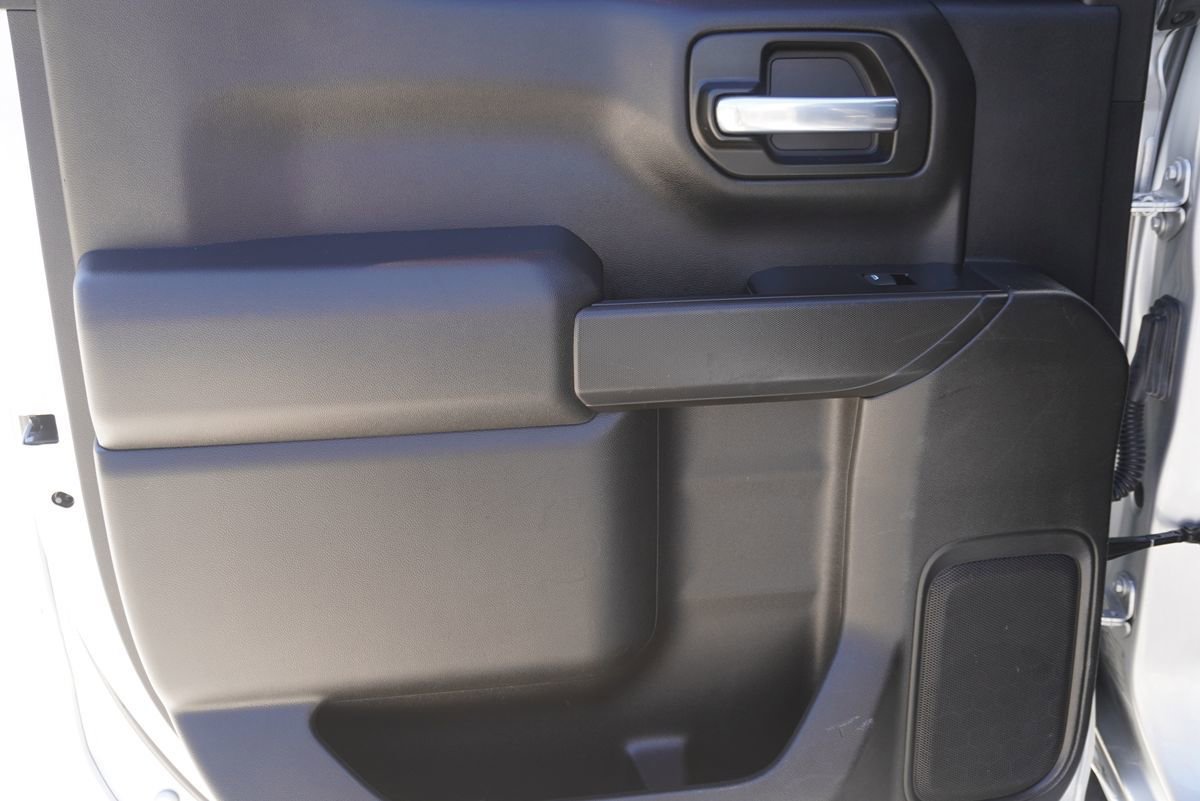 Used 2020 Chevrolet Silverado 1500 Custom w/ Rally Edition RWD image 19