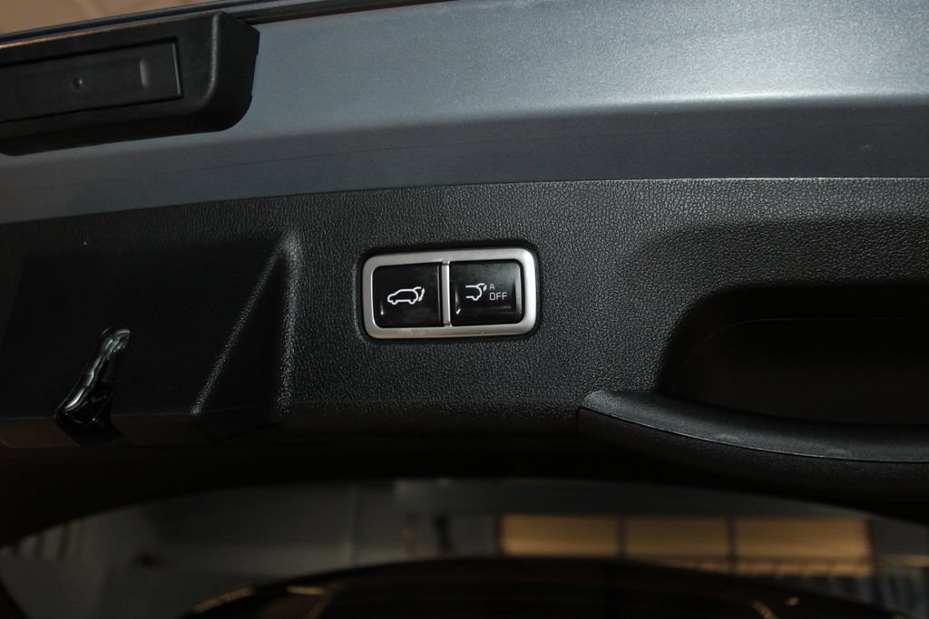 Used 2025 Kia Sorento SX AWD/4WD image 39