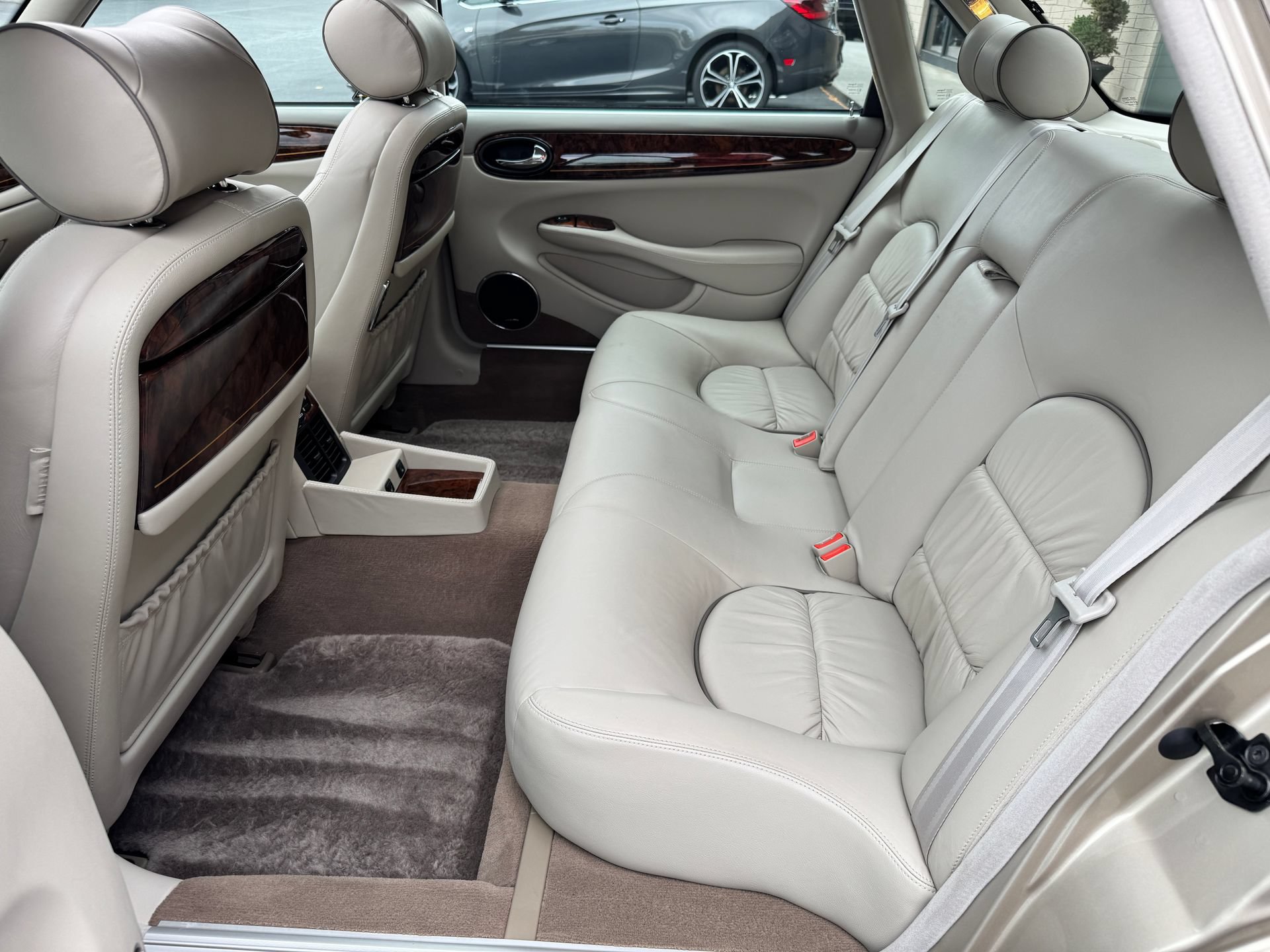 Used 2001 Jaguar XJ Supercharged RWD image 44