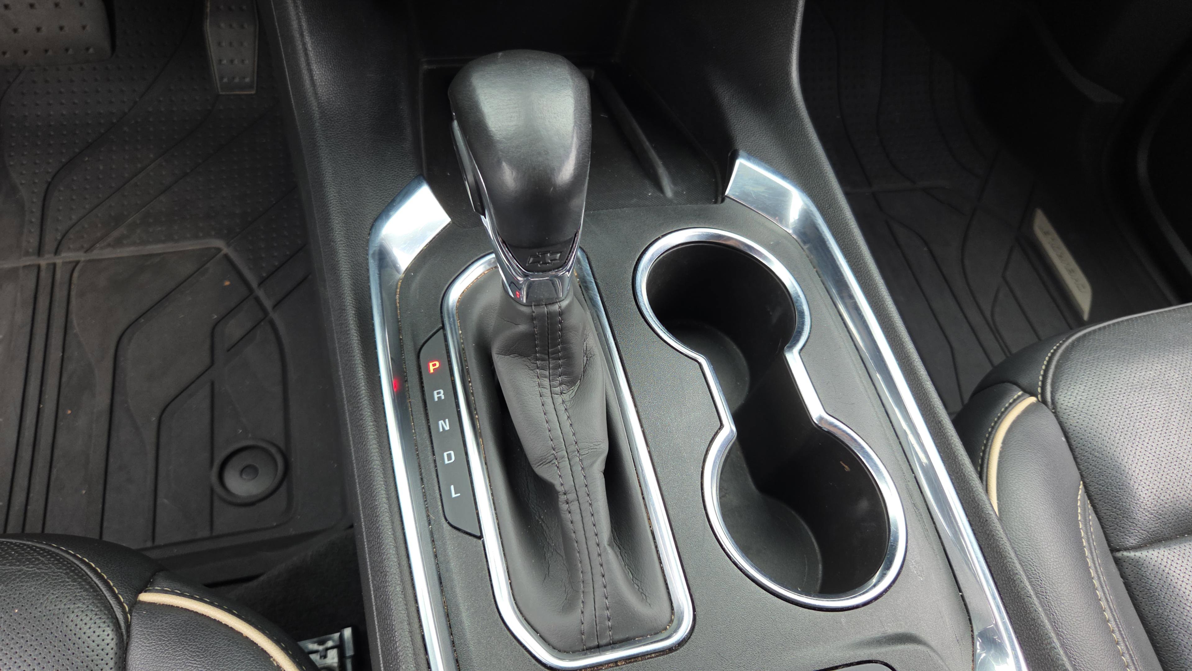 Used 2022 Chevrolet Traverse Premier w/ Redline Edition FWD image 22