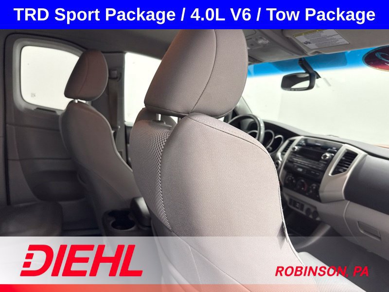 Used 2012 Toyota Tacoma 4x4 Access Cab V6 w/ TRD Sport Pkg image 11