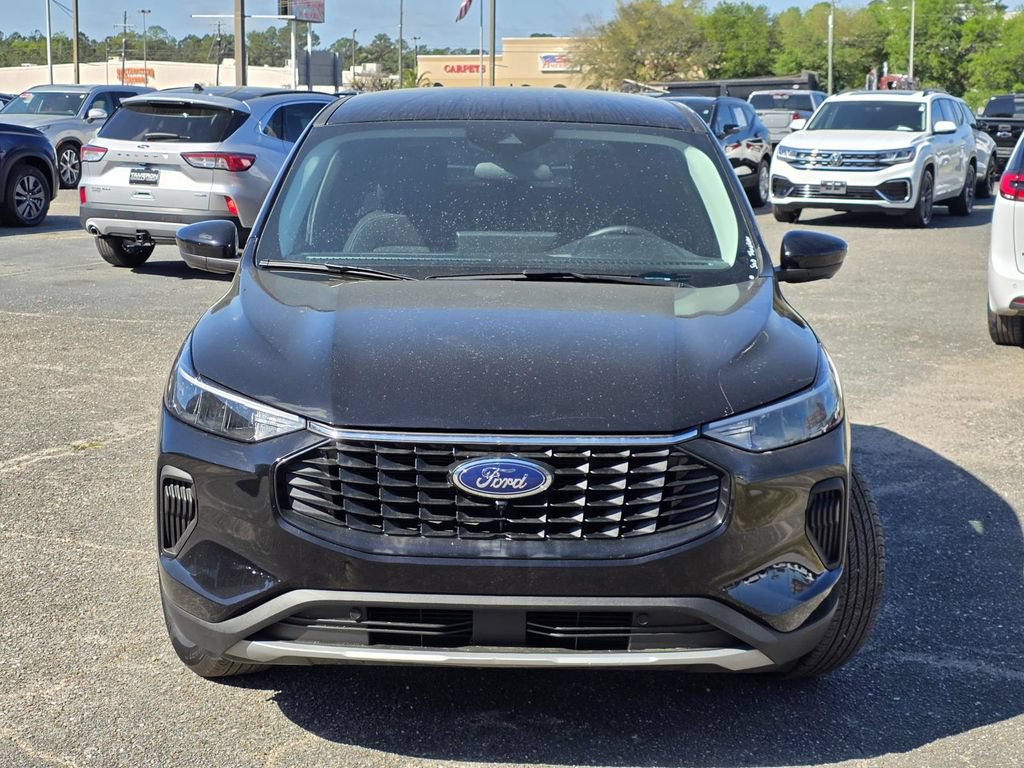 Used 2023 Ford Escape Active w/ Tech Pack #2 AWD/4WD image 2