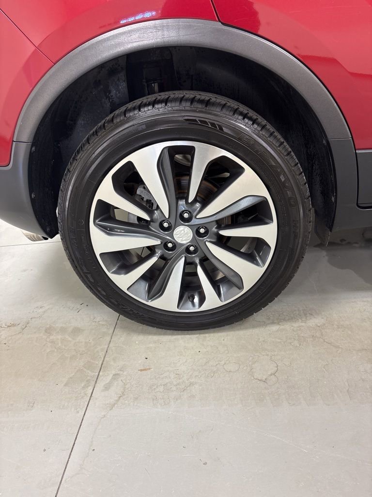 Used 2019 Buick Encore Essence image 31