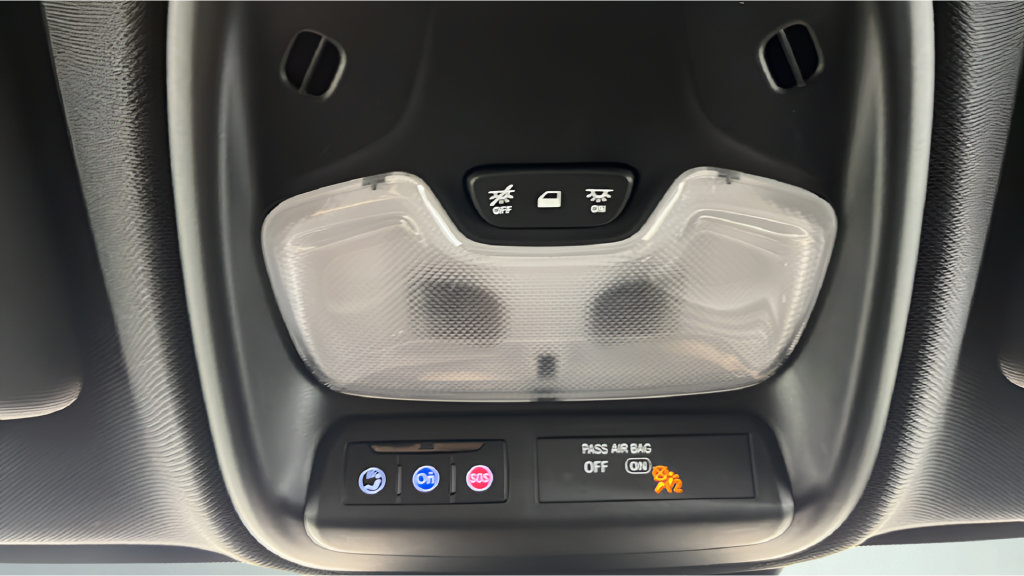 Used 2025 Chevrolet Colorado Trail Boss AWD/4WD image 34