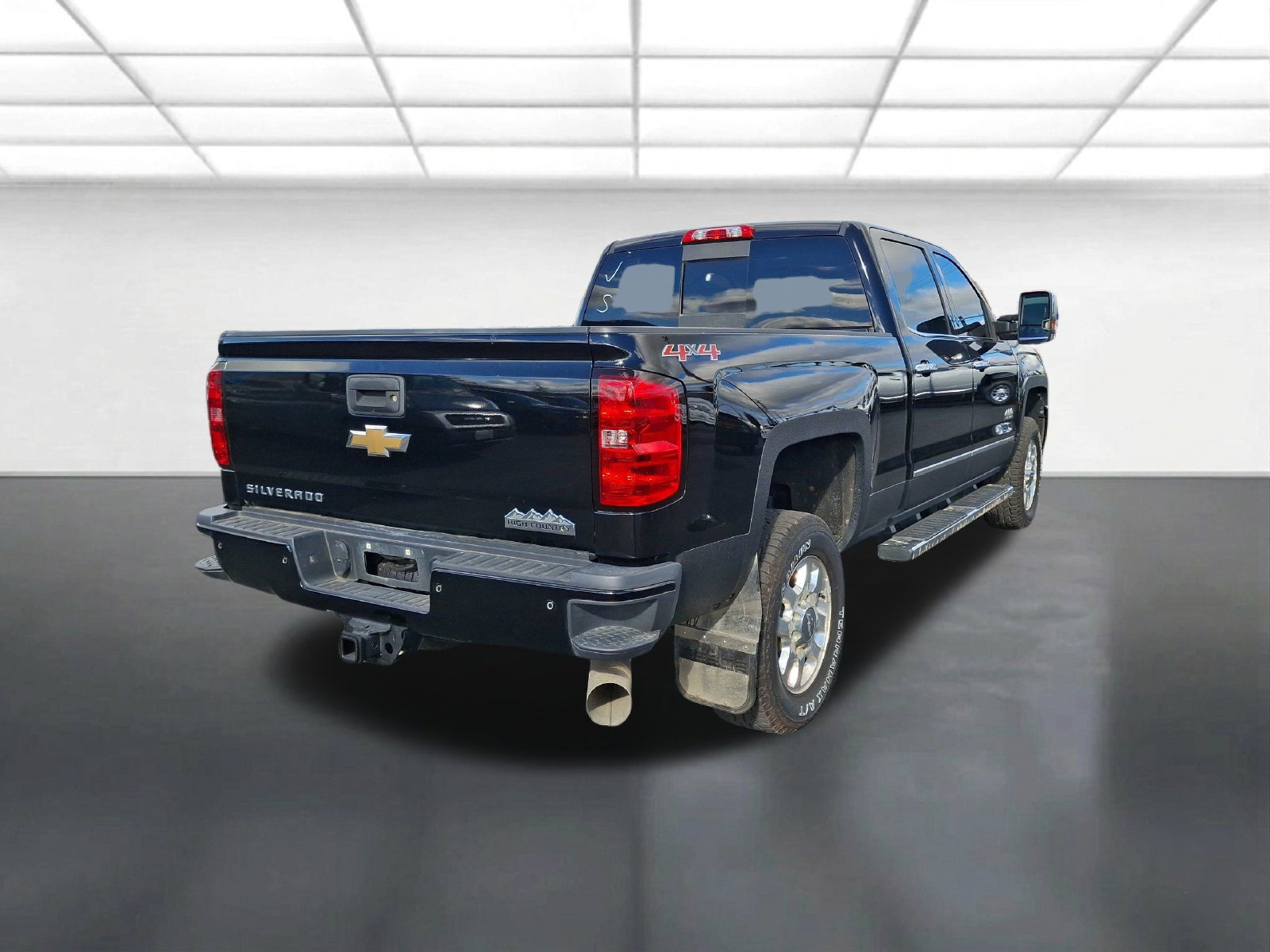 Used 2015 Chevrolet Silverado 3500 High Country AWD/4WD image 3