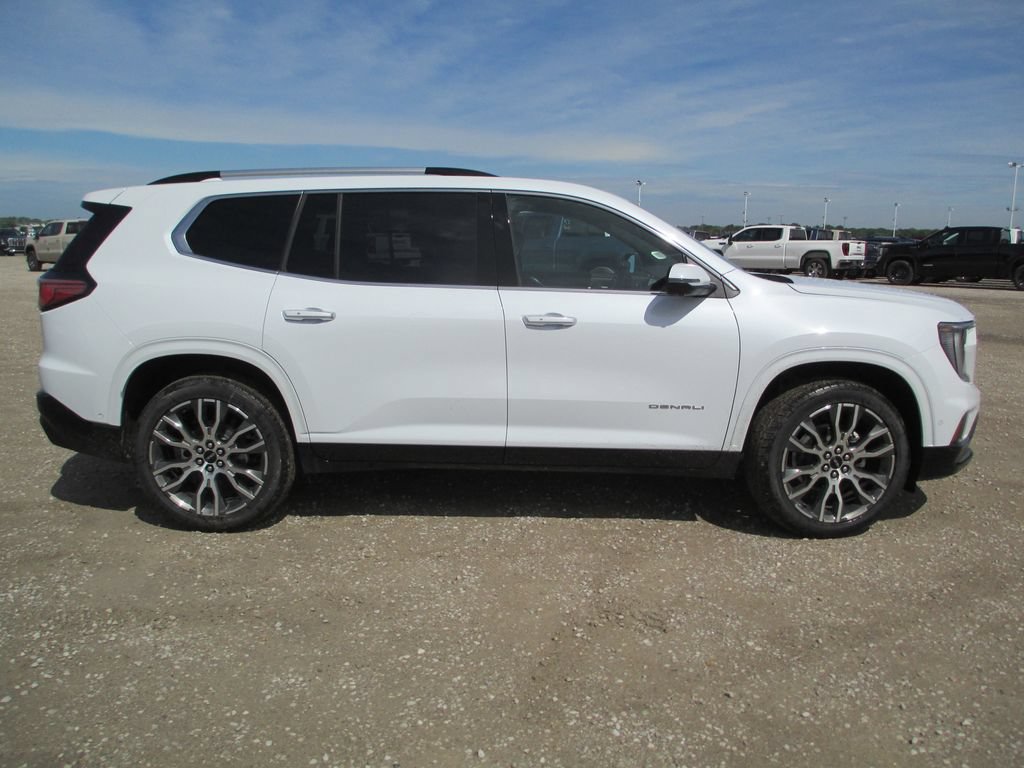 New 2026 GMC Acadia Denali Ultimate AWD/4WD image 3