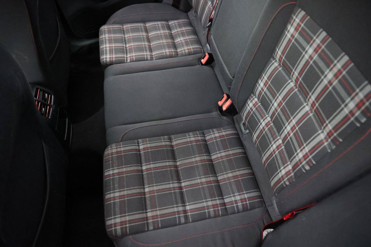 Used 2014 Volkswagen GTI Wolfsburg Edition FWD image 10