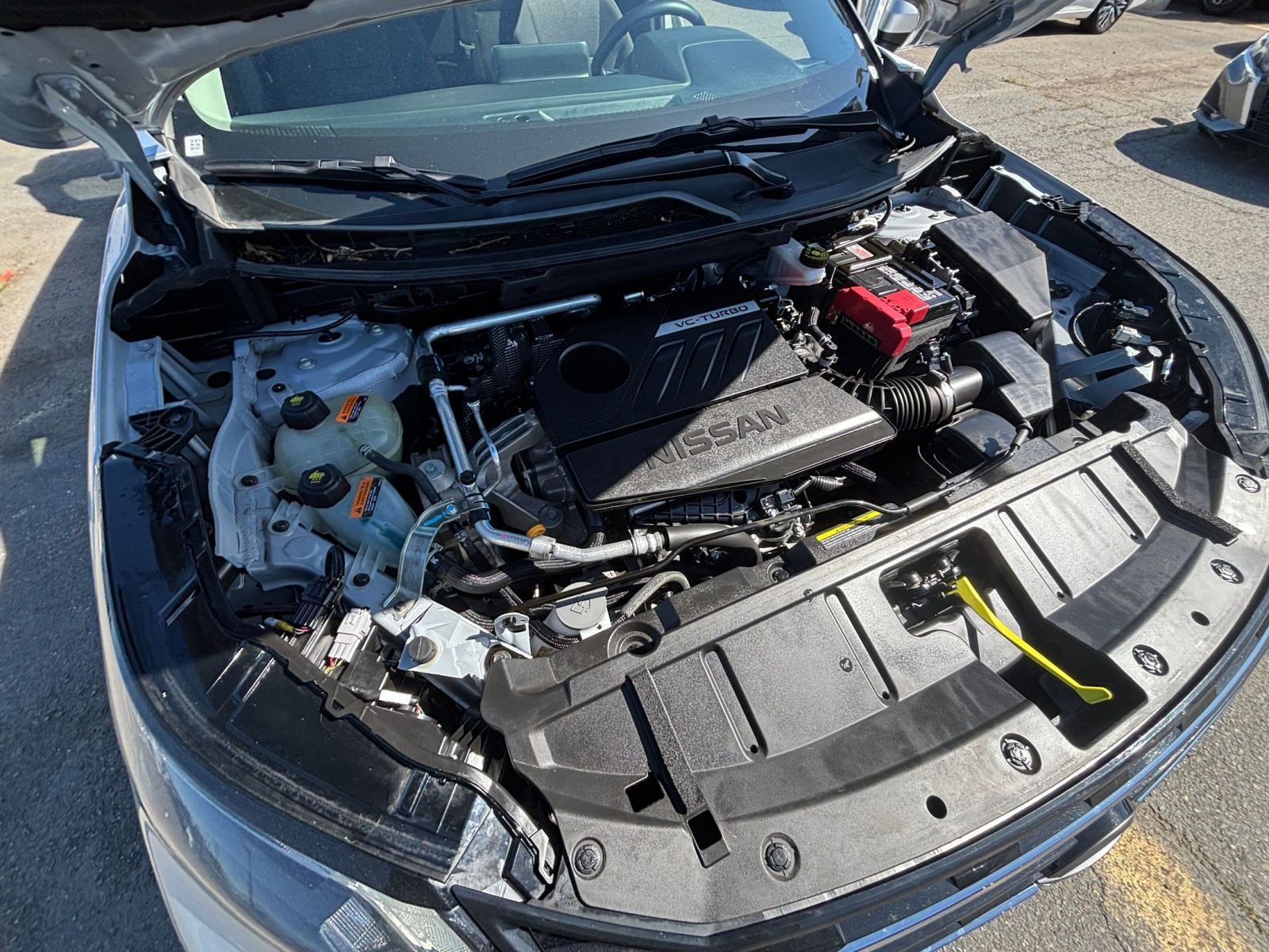 Used 2025 Nissan Rogue SV FWD image 34