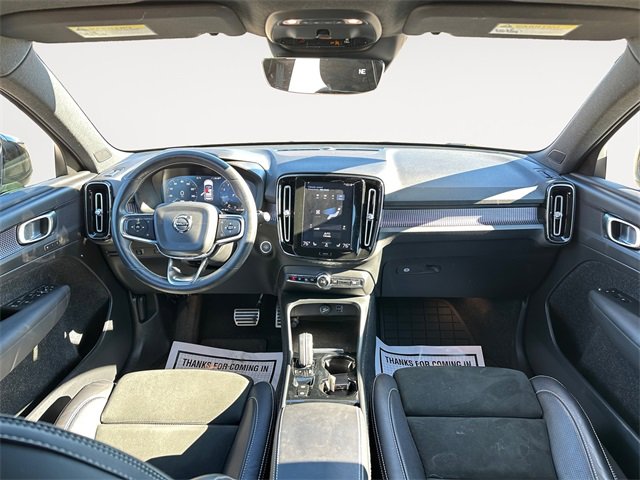 Used 2021 Volvo XC40 T5 R-Design w/ Climate Package image 10