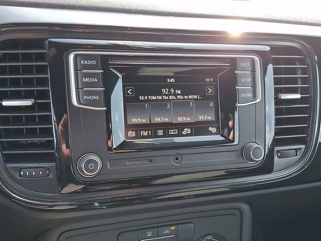 Used 2019 Volkswagen Beetle 2.0T S image 17