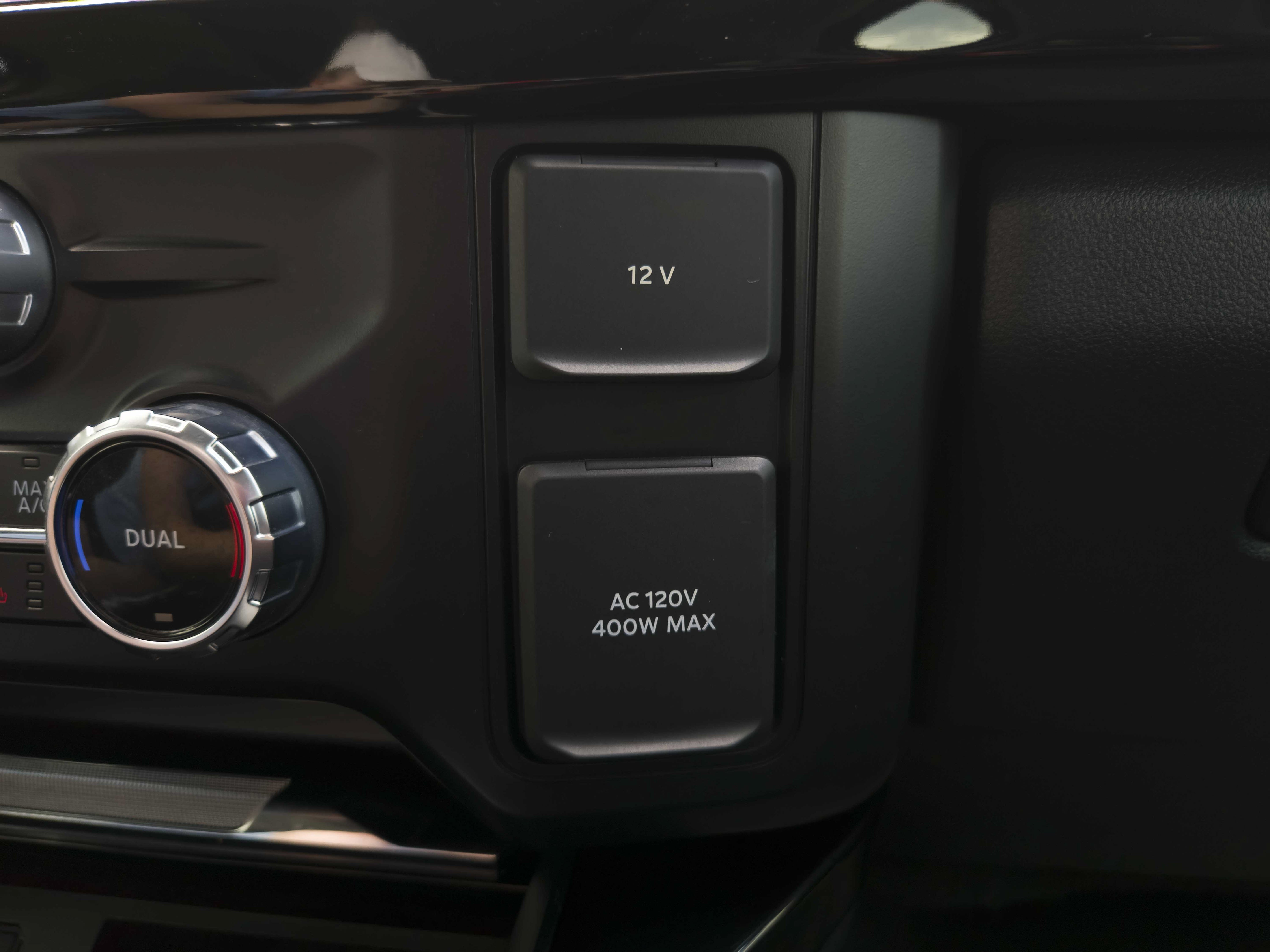 Used 2023 Ford F250 Lariat w/ Lariat Ultimate Package AWD/4WD image 39