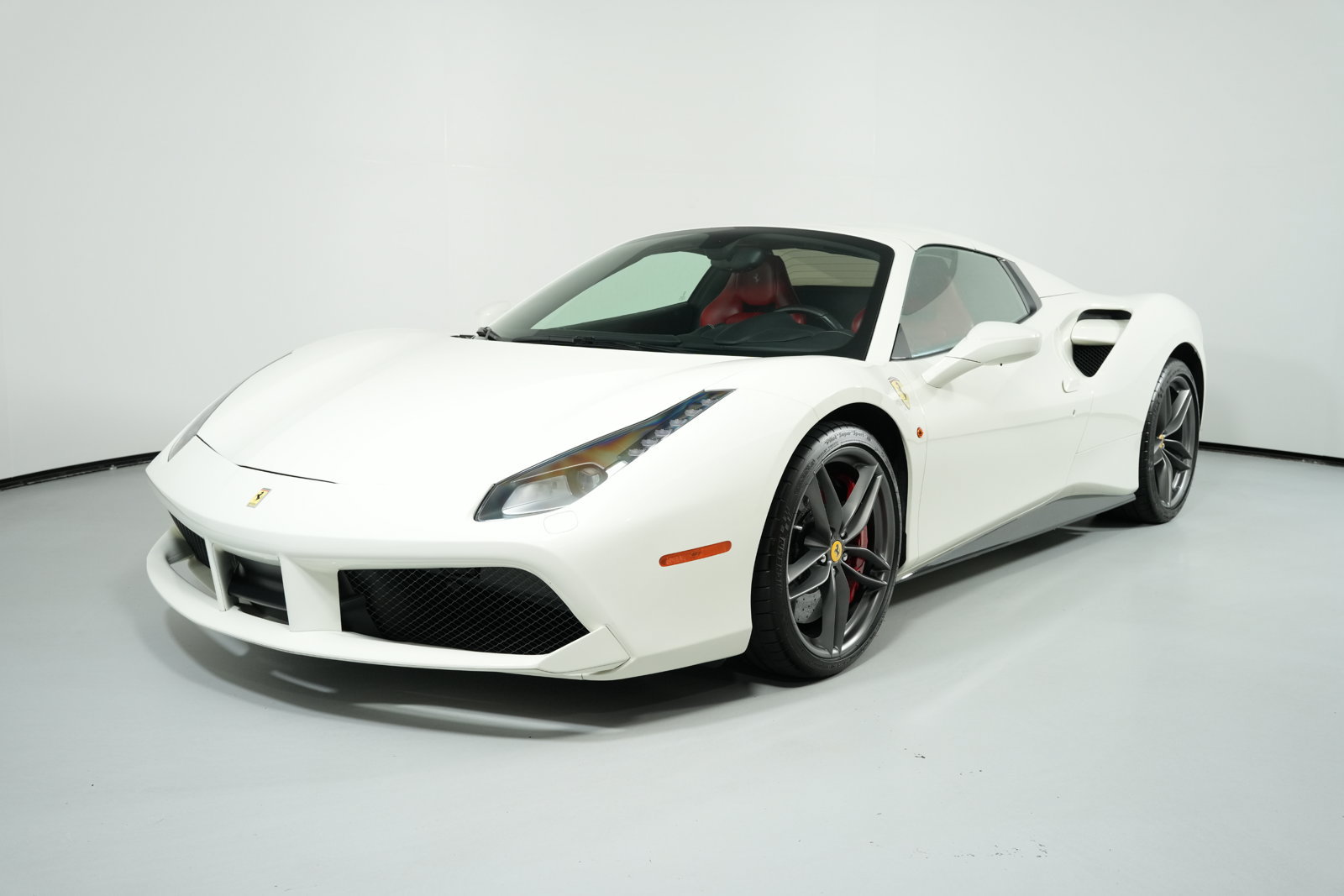 Certified 2017 Ferrari 488 Spider RWD image 7