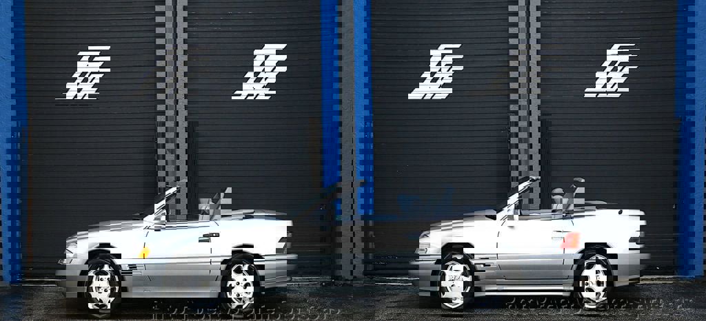 Used 1995 Mercedes-Benz SL 320 image 2