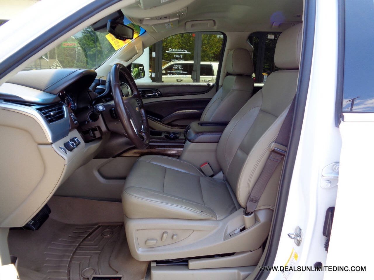Used 2019 Chevrolet Suburban LT AWD/4WD image 10