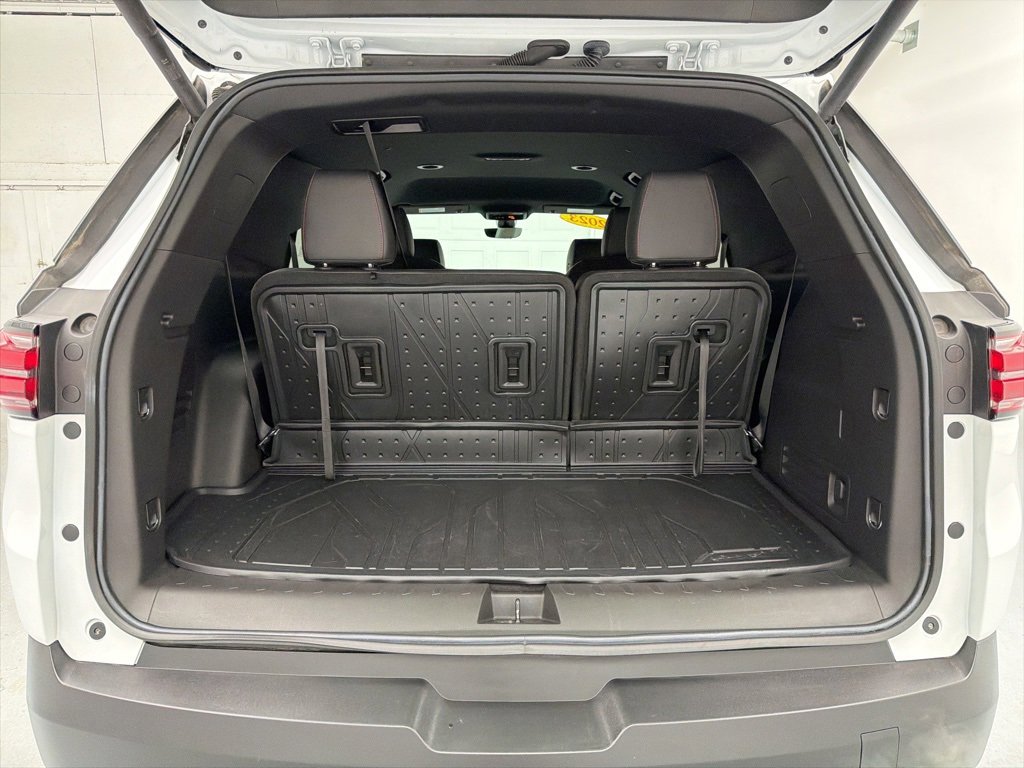 Certified 2023 Chevrolet Traverse RS image 60