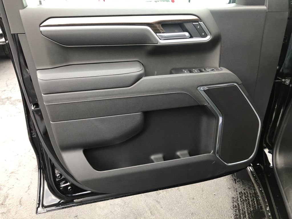 New 2026 Chevrolet Silverado 1500 LT image 10