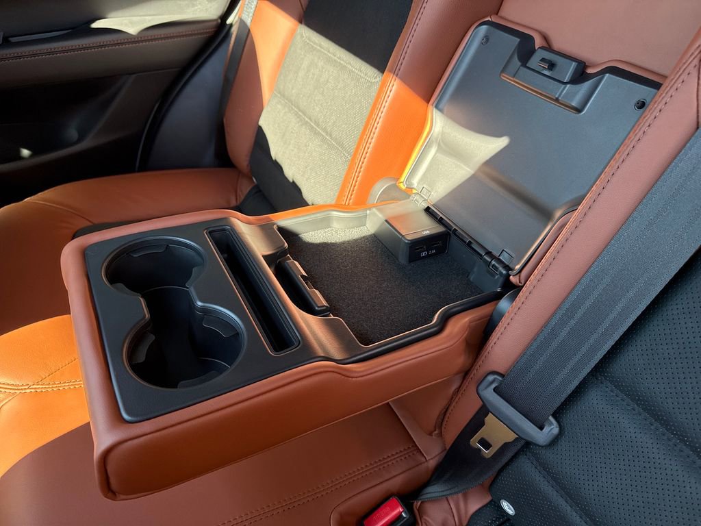 Used 2025 MAZDA CX-5 Carbon Edition image 16