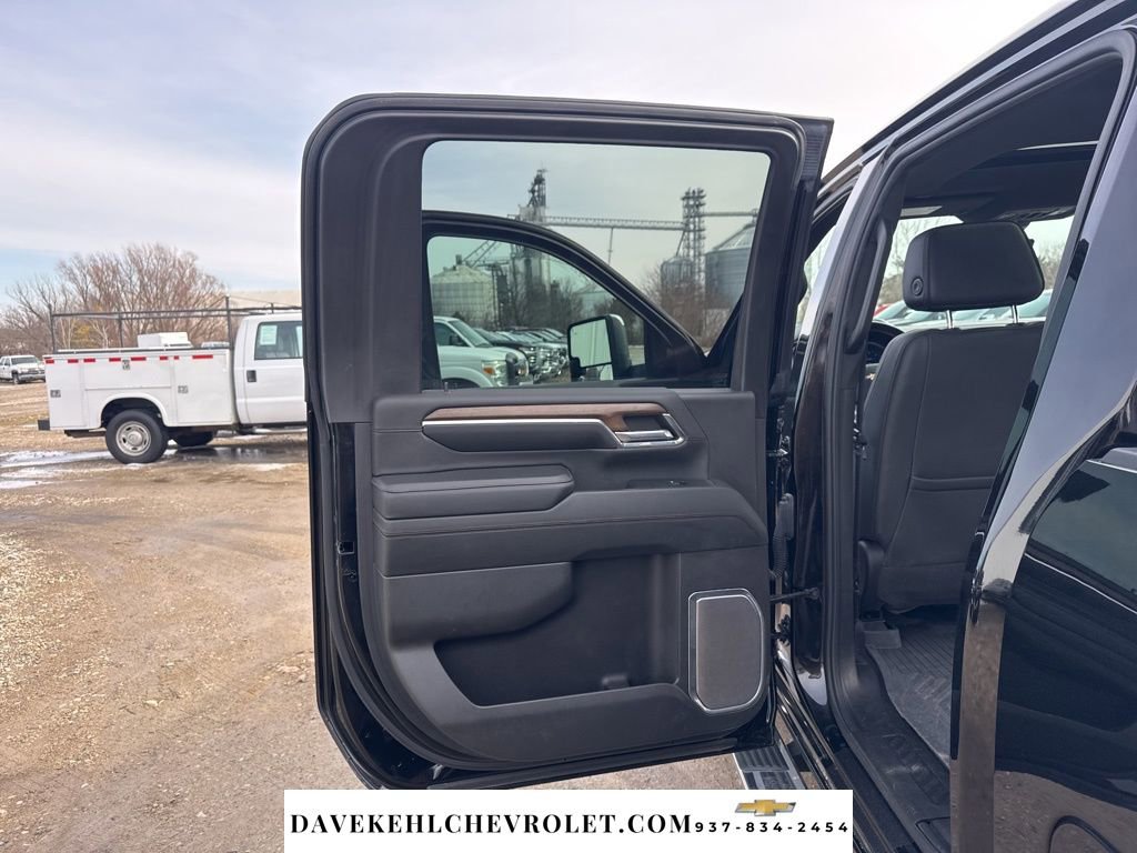 Used 2024 Chevrolet Silverado 3500 High Country w/ High Country Premium Package image 24