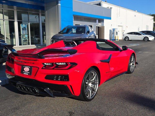 Used 2026 Chevrolet Corvette Z06 w/ Z07 Performance Package RWD image 8