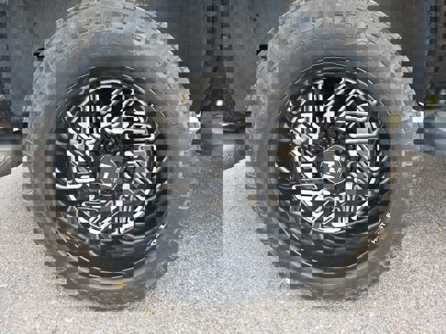 Used 2000 Ford Excursion XLT image 13