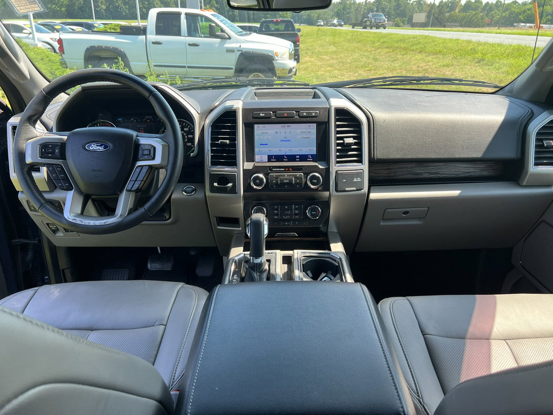 Used 2020 Ford F150 Lariat image 28