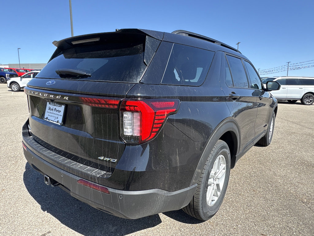 New 2026 Ford Explorer Active image 5