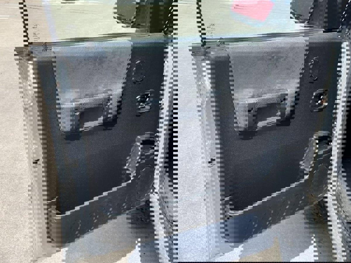 Used 2004 Land Rover Discovery SE image 21