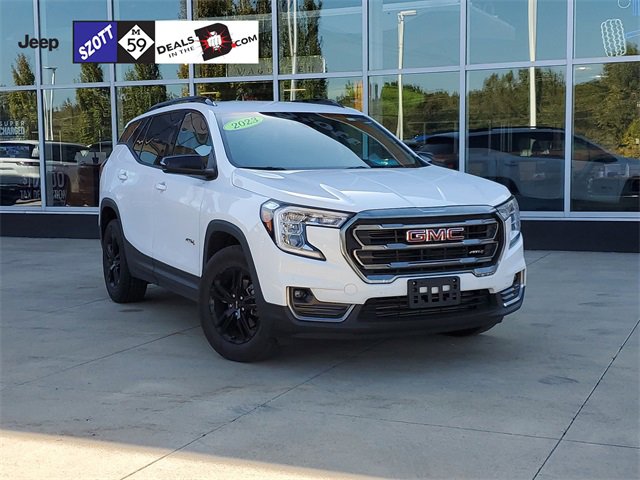 Used 2023 GMC Terrain AT4