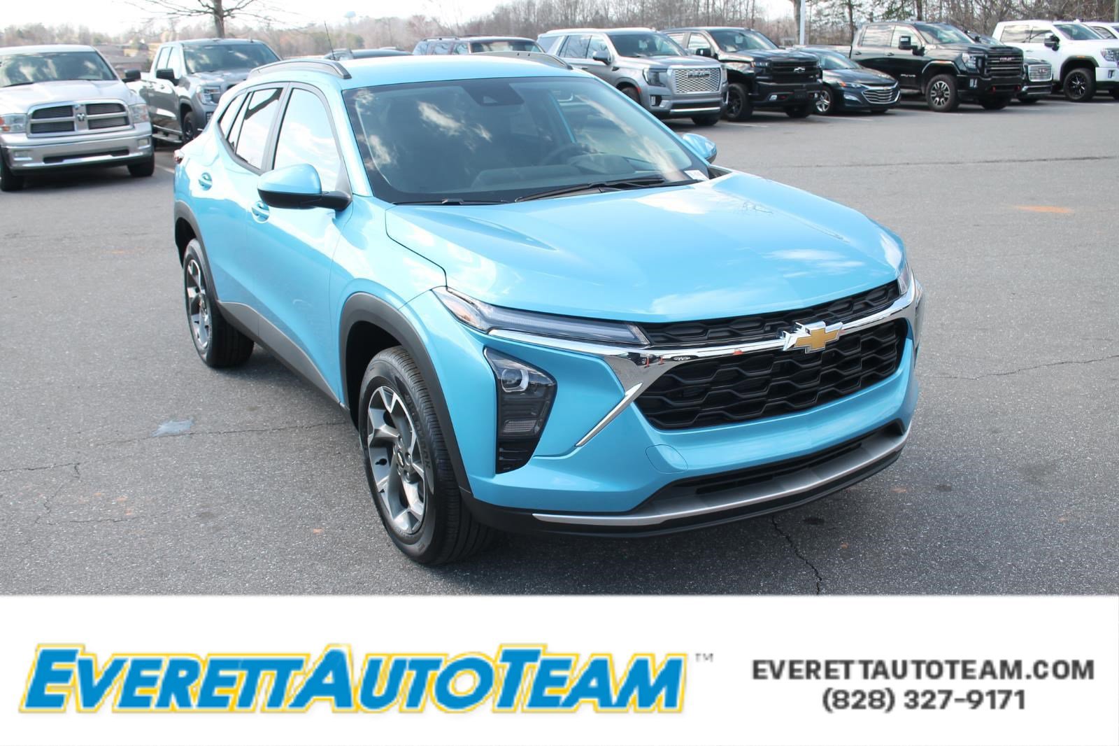 New 2026 Chevrolet Trax LT w/ Driver Confidence Package