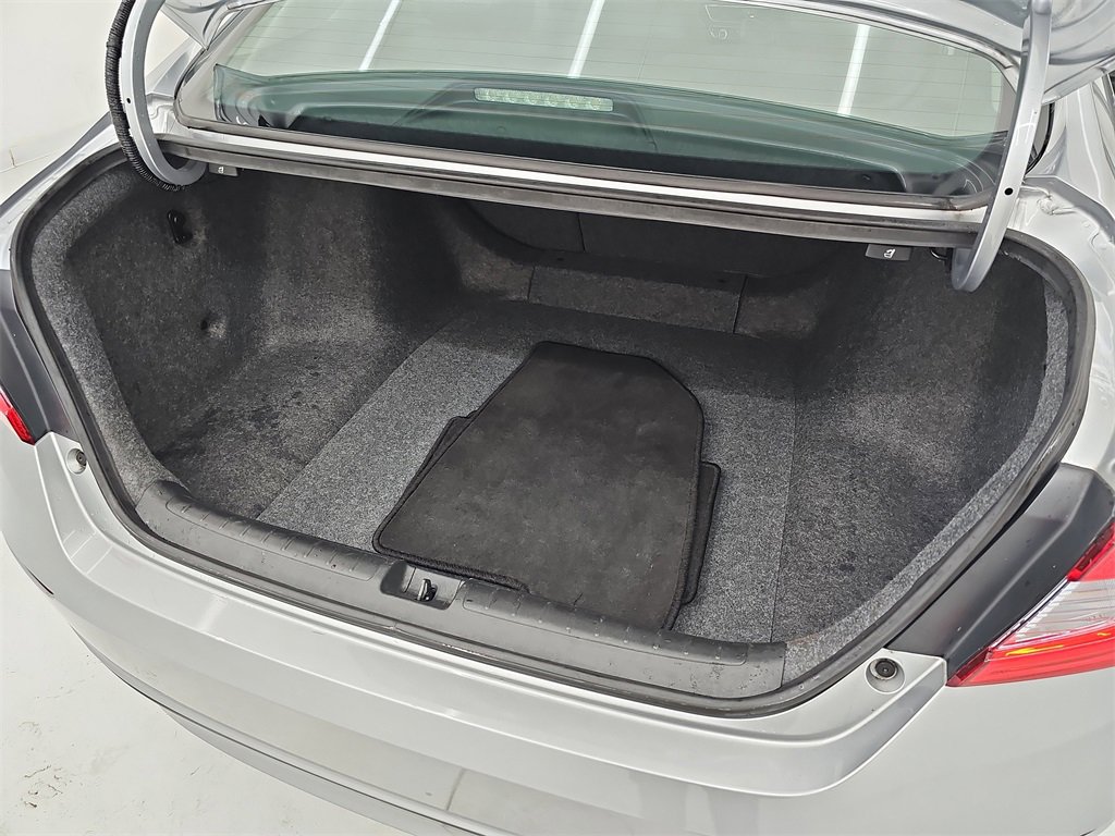 Used 2019 Honda Accord EX-L image 16