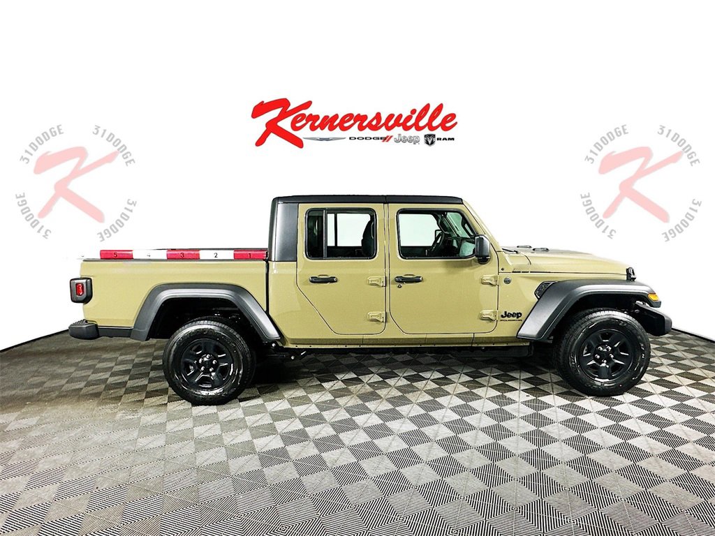 New 2026 Jeep Gladiator Sport image 8