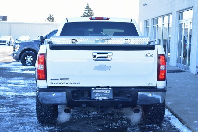 Used 2010 Chevrolet Silverado 1500 LTZ w/ Convenience Package image 5