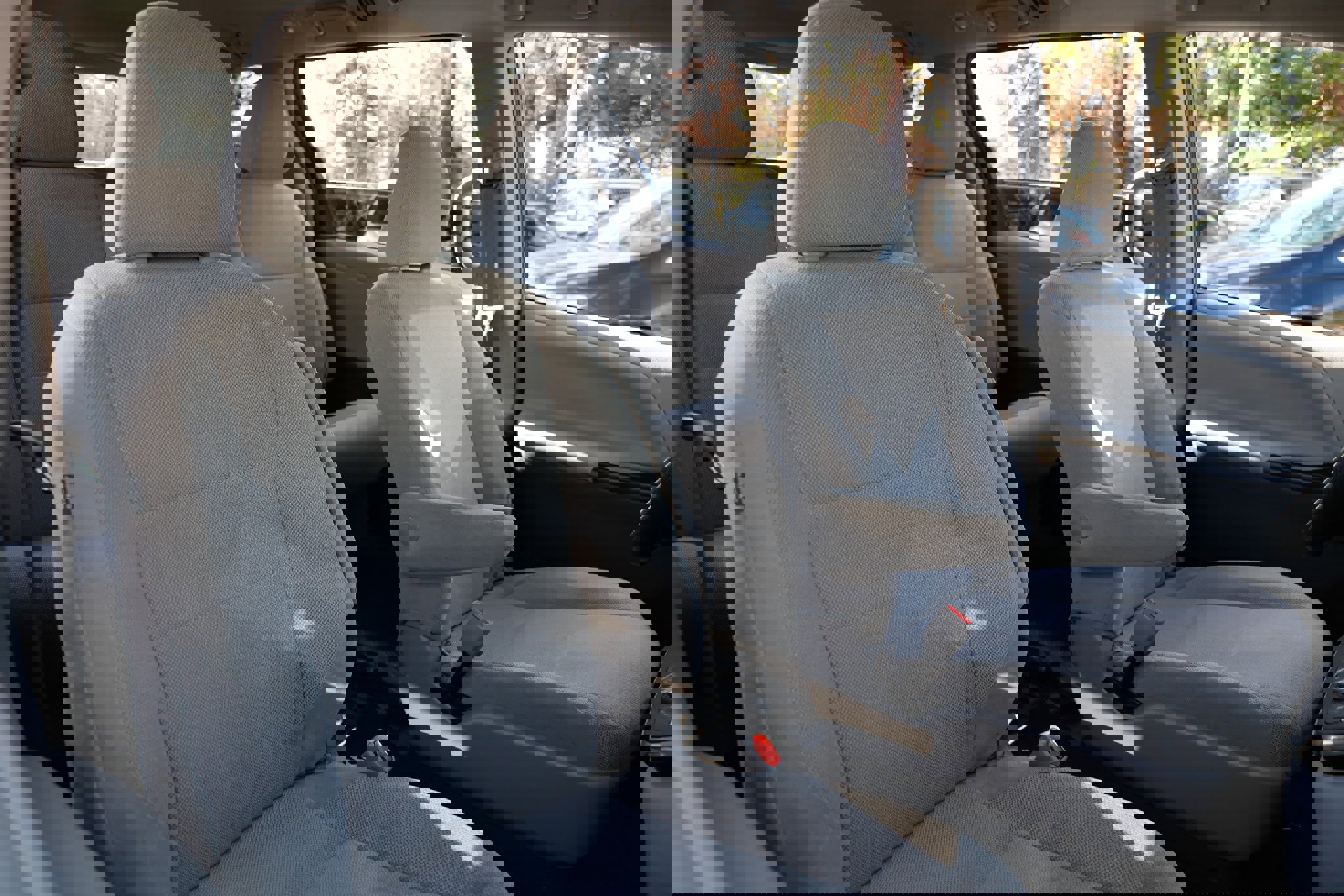 Used 2019 Toyota Sienna L image 28