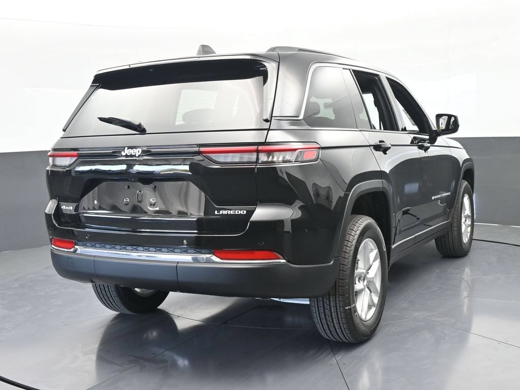New 2026 Jeep Grand Cherokee Laredo X AWD/4WD image 5