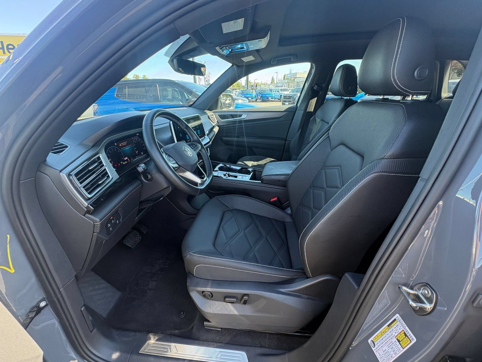 Used 2026 Volkswagen Atlas Cross Sport SE AWD/4WD image 30